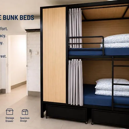 Capsule Perth City Backpackers Hostel - Note - Valid Passport Required To Check In-2